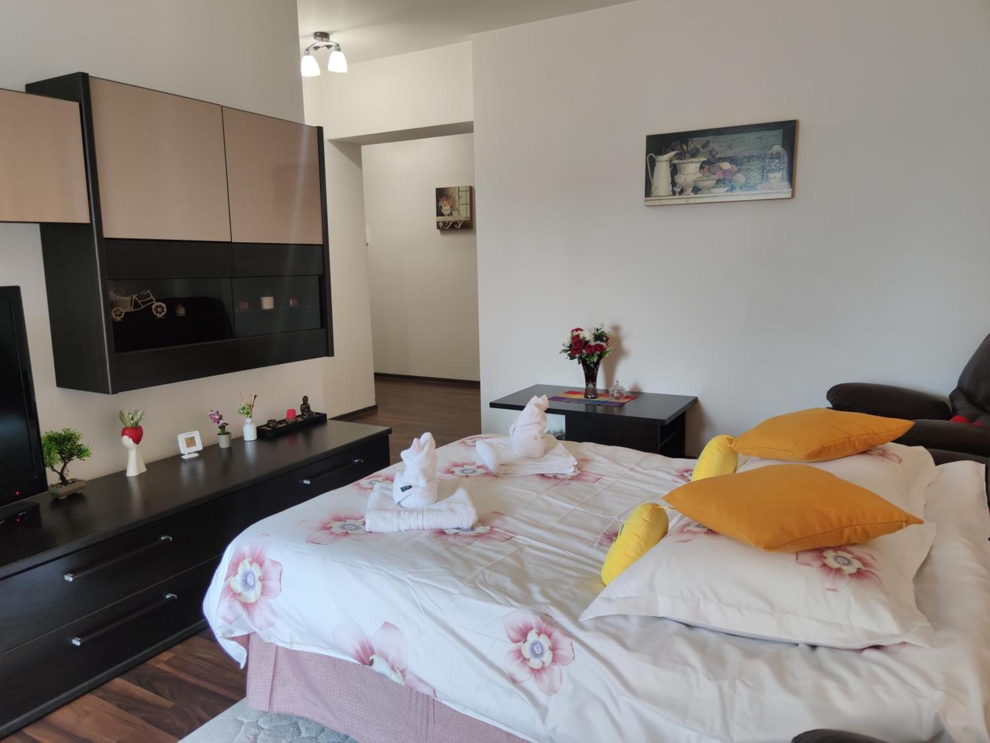 Апартаменты Cozy Magic House - Unirii Square Бухарест Экстерьер фото
